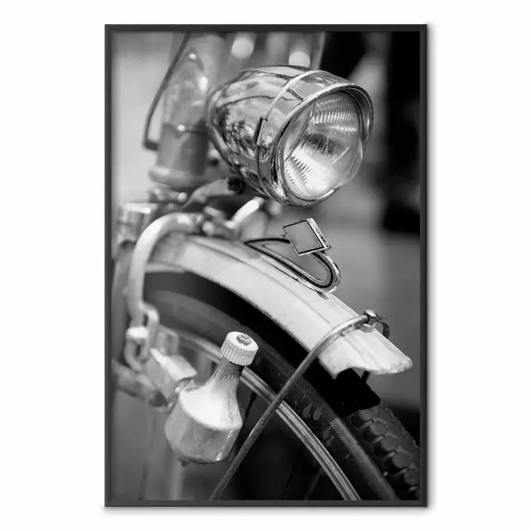 Dettagli della bicicletta: primo piano bicicletta bianco e nero