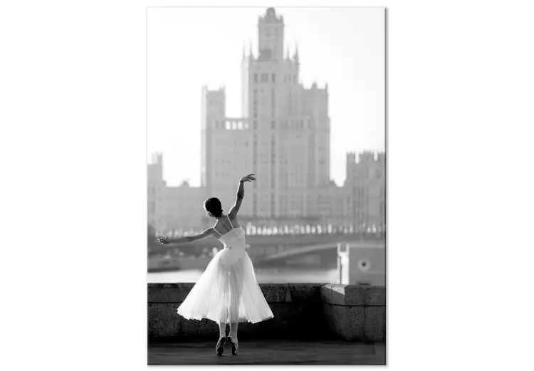 Danza sul Fiume (singolo) verticale - Foto città con donna
