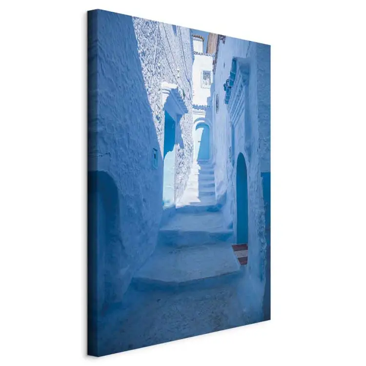 Architettura blu verticale - scale arabe in Marocco