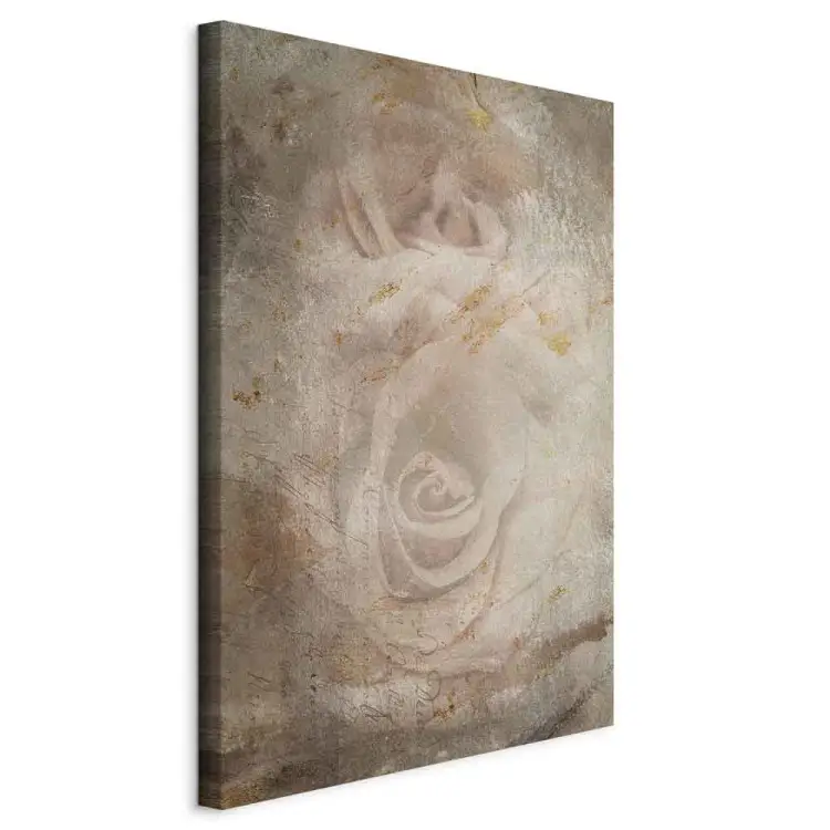 Rosa- composizione in stile retrò con fiori su uno sfondo beige