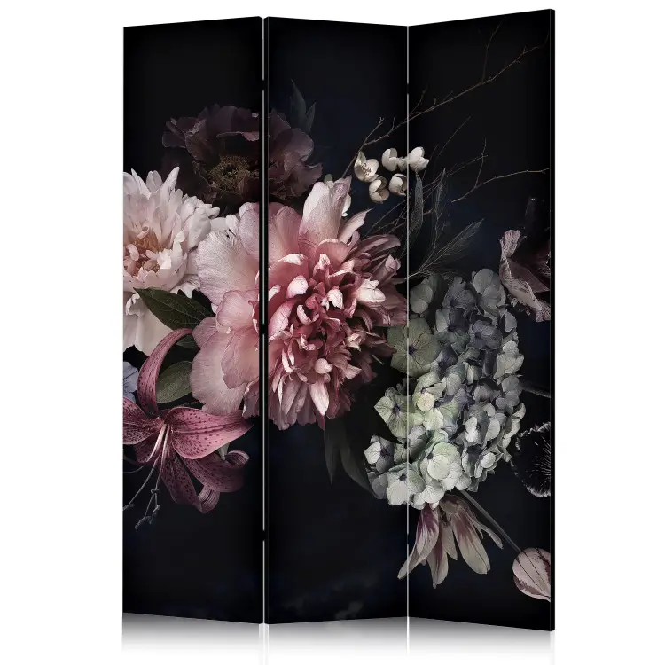 Bouquet olandese - fiori colorati su sfondo scuro