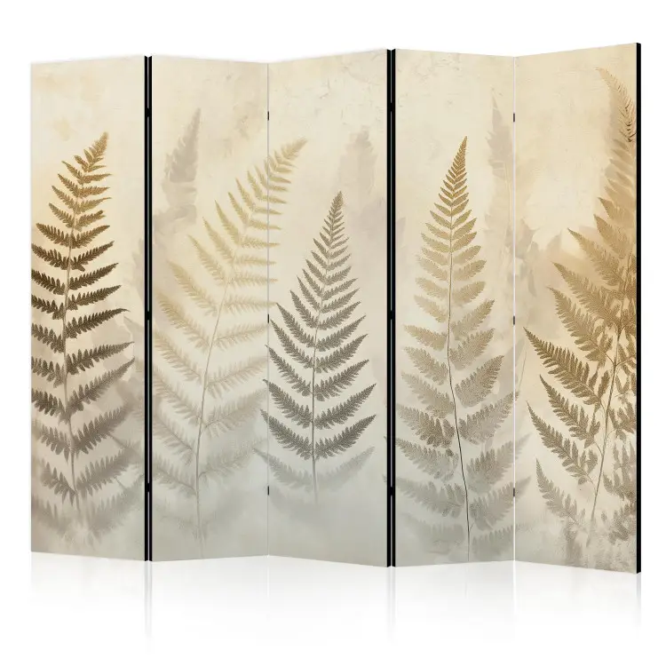 Ombre forestali - delicato gioco di luce con forme evidenti su sfondo beige