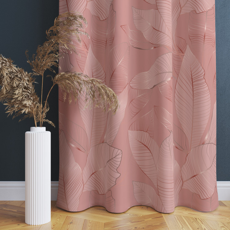 Tenda Pink wine - graphic leaves in shades of pink in glamour