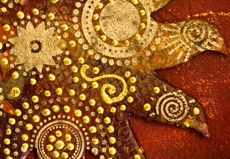 Quadro moderno Volto del sole (4 pezzi) - collage di ornamenti dorati e rossi 97535 additionalImage 5